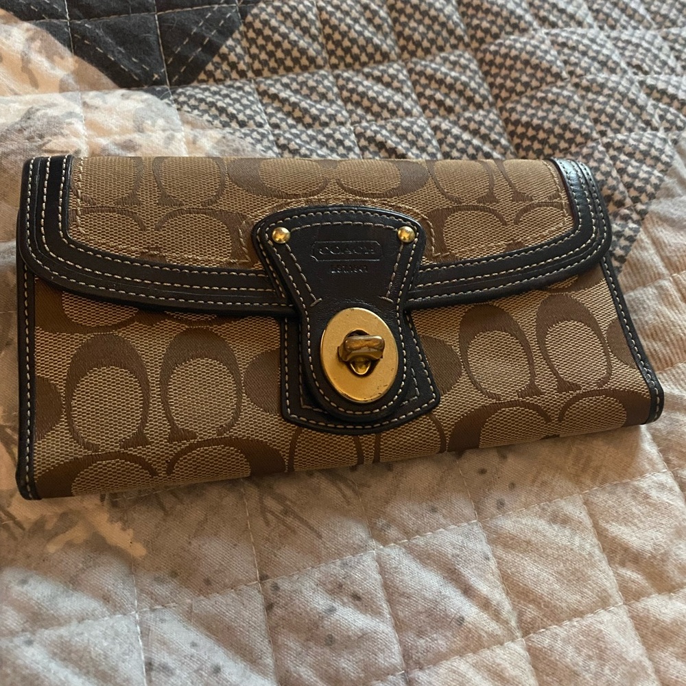 Coach wallet